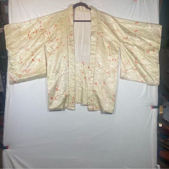 Vintage Pale Yellow W/Branches+Small Red Blossom/Berries Haori Jacket - Picture 1 of 10